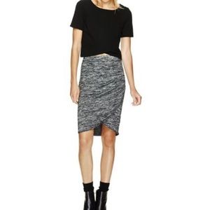 Aritzia Wilfred Free Tyra Skirt